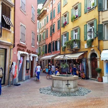 Appartamento Riva Del Garda Buitenkant foto